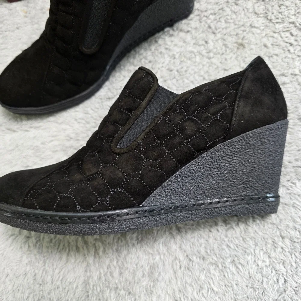 NEW Amalfi Rangoni Black Italian Suede‎ Leather Quilted Wedge Slip On Shoes 7.5N